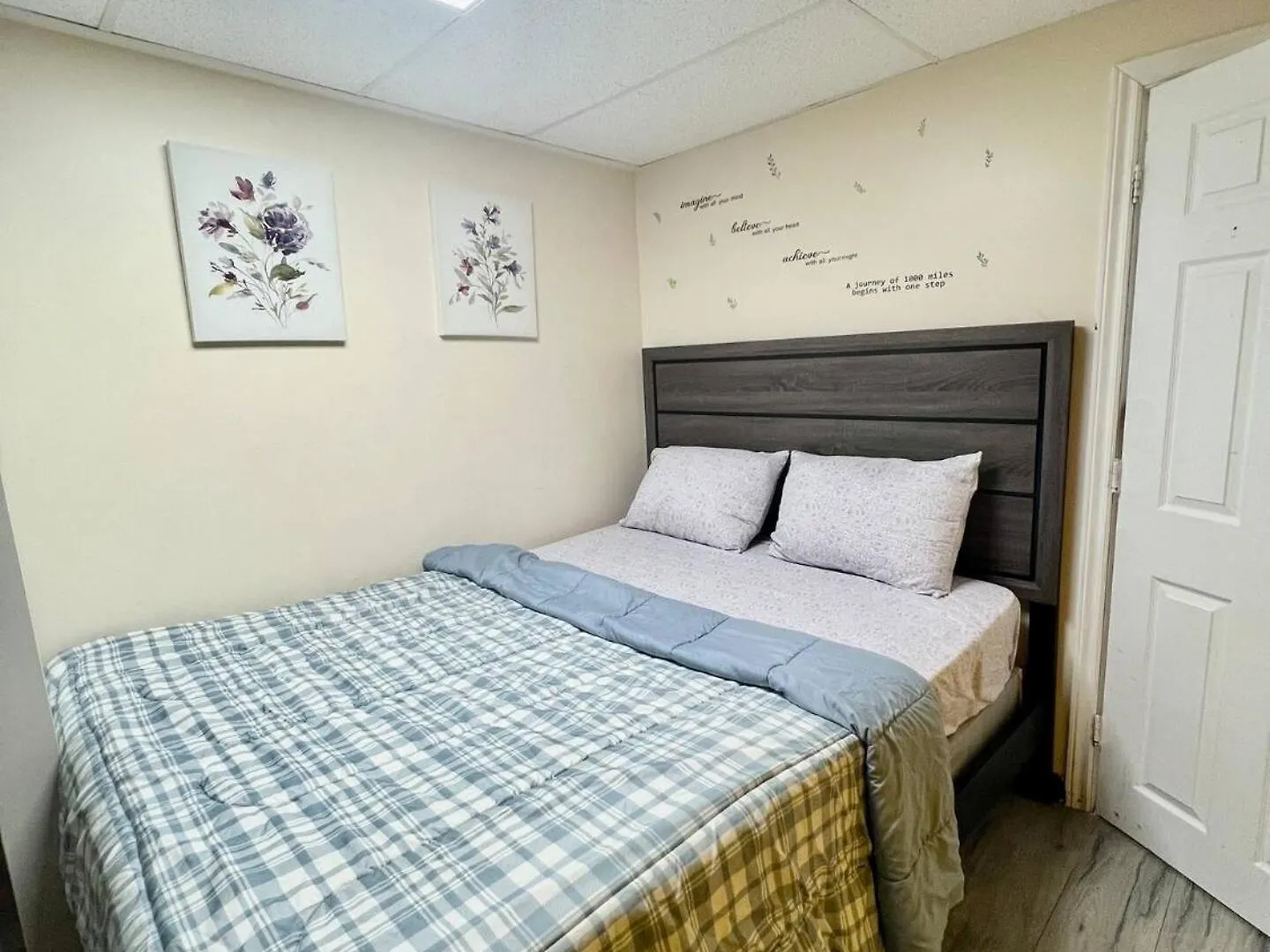 R8 Private Room Near Airport Mississauga