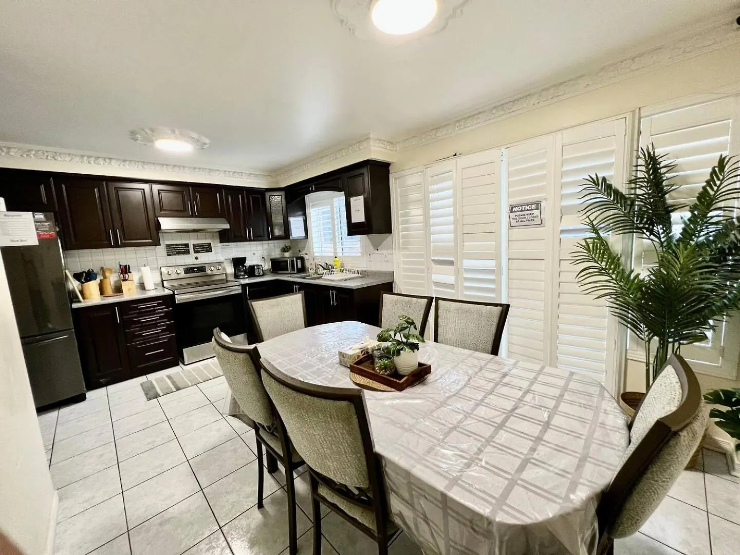 R8 Private Room Near Airport Mississauga 0*,