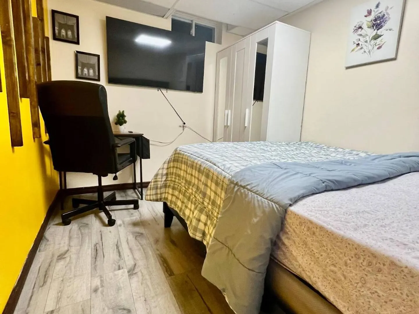 Nyaraló R8 Private Room Near Airport Mississauga Kanada