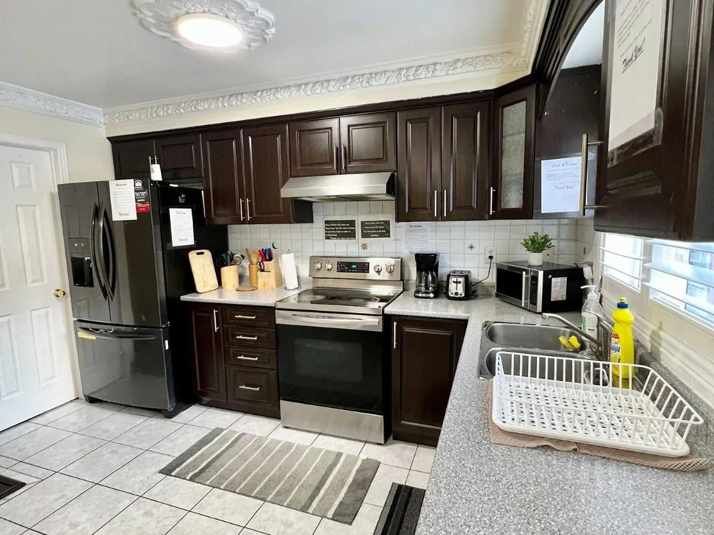 R8 Private Room Near Airport Mississauga